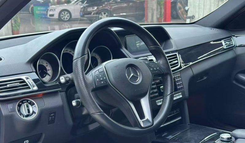 
								2014 Mercedes-Benz E260L full									
