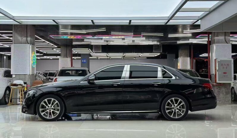 
								2018 Model Mercedes-Benz E300L 2.0T Sport Luxury Edition full									