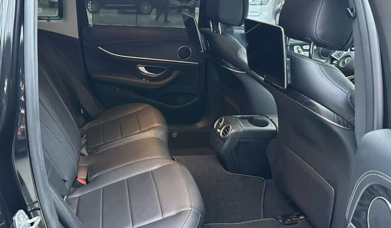 
								2018 Model Mercedes-Benz E300L 2.0T Sport Luxury Edition full									