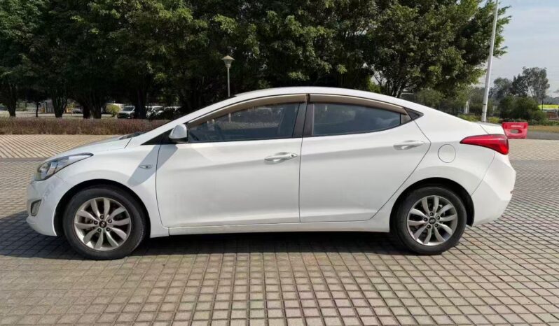 
								2015 Hyundai Elantra 1.6L full									