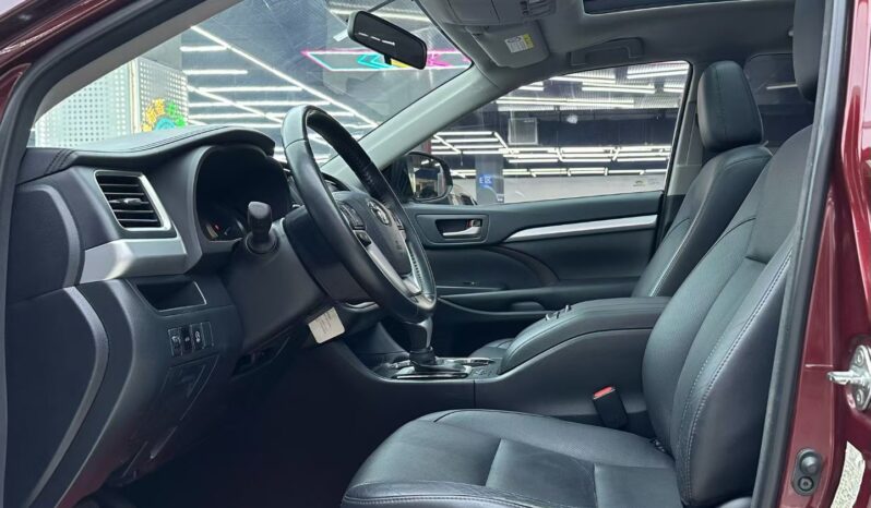 
								2015 Toyota Highlander 2.0T 2WD Luxury Edition full									