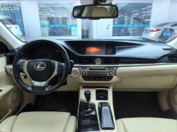 
										2013 Lexus ES250 2.5L Elite Edition full									
